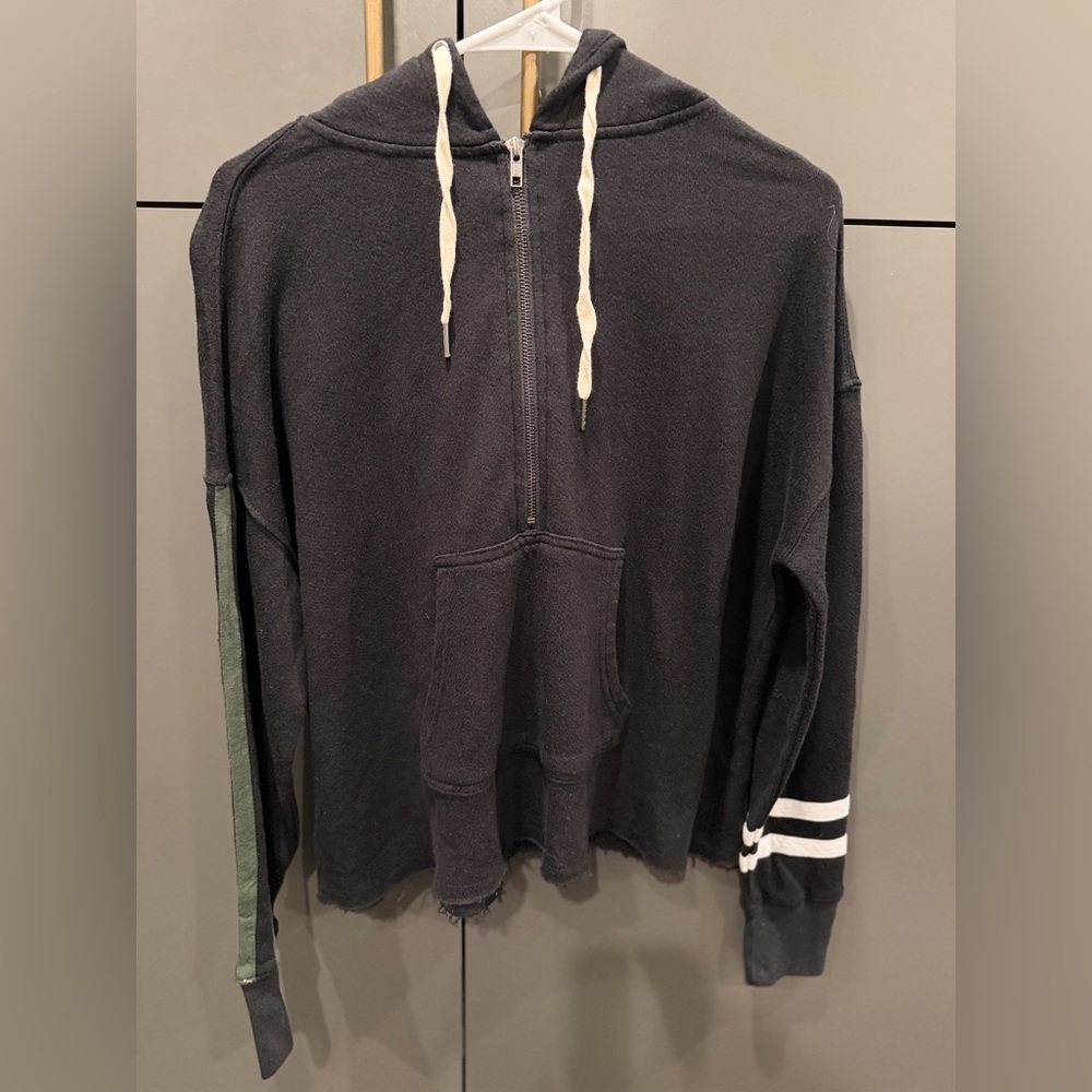 n:philanthropy Cropped Half Zip Hoodie Medium Raw Hem Stripe Sleeve NWT - Picture 2 of 4